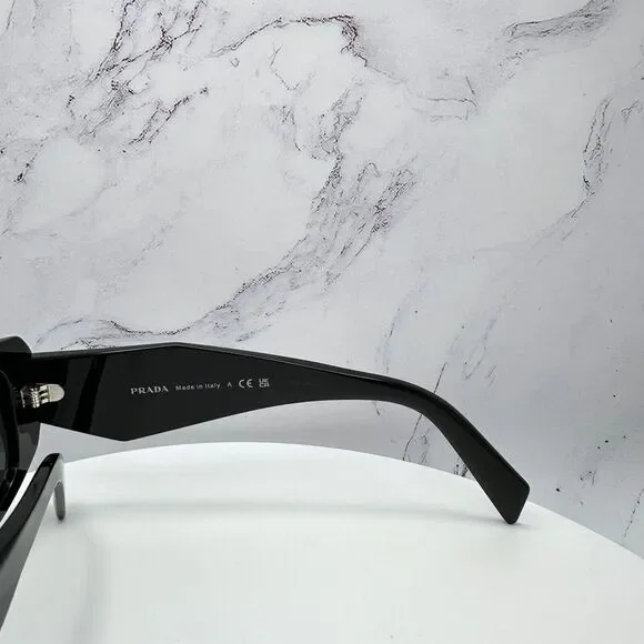 New PRADA Sunglasses - Picture 10 of 16